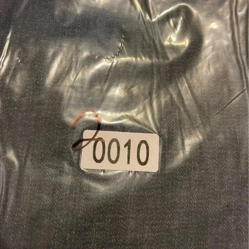 Abercrombie and Fitch jeans size 32/34. Distressed details‎  on front and back.